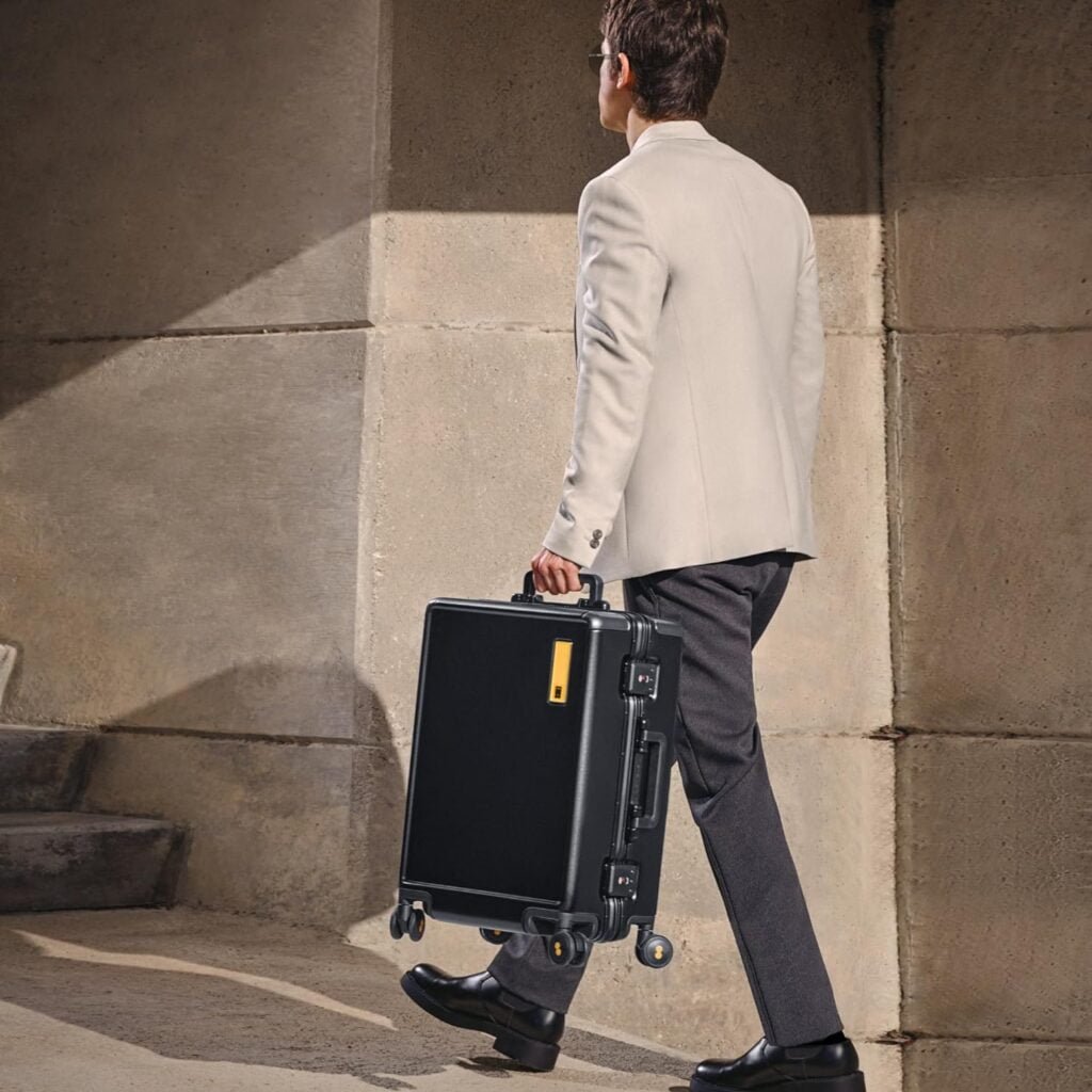LEVEL8 Zipperless Carry On Luggage